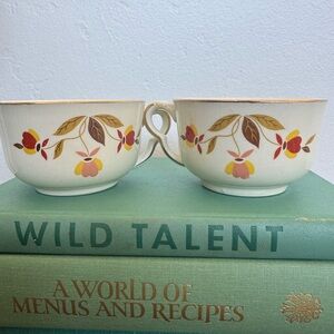 Vintage Scandinavian Floral Tea Cup Set (2)